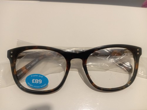 Anne specsavers designer - anne,