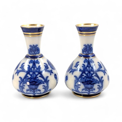 Pair moorcroft macintyre - pair,
