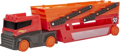 Hot wheels mega hauler - hauler, with