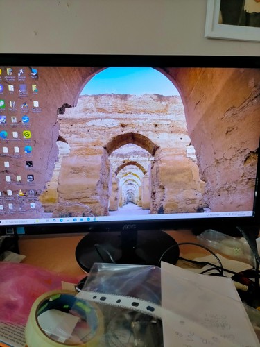 Aoc e2243fw led monitor - 22",