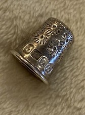 SOLID STERLING SILVER SEWING THIMBLE - FULL HALLMARKS BUT UN READABLE  FLORAL