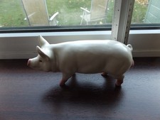 Royal Doulton/Beswick White and Pink Pig Figure Ornament Porcelain Pottery