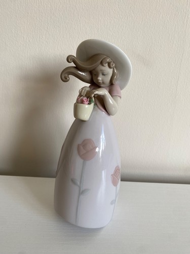 Lladro little rose - “little, girl”
