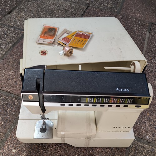 Singer model 1000 futura - model,