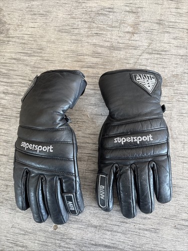 Akito motorcycle gloves - motorcycle, worn