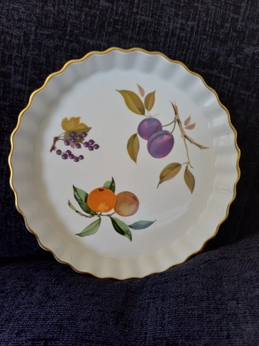 Royal worcester evesham gold - worcester,