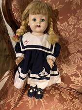 Original Pedigree Mama Walker