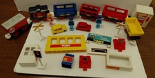 Vintage Tomy Train Carriages &