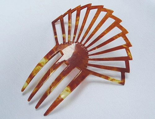 Vintage hair comb celluloid - hair,