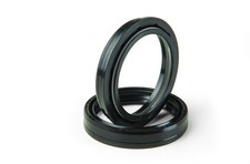 Front suspension oil seals 28