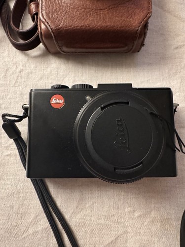 Leica lux compact camera - d-lux,