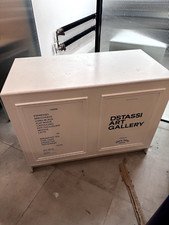 Retail Display Counter With