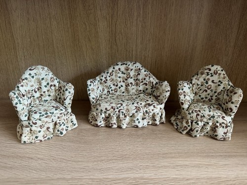 Vintage dolls house settee - vintage,