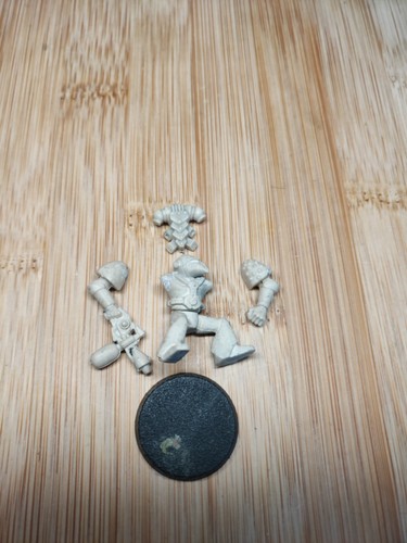Beakie space marine flamer - space,