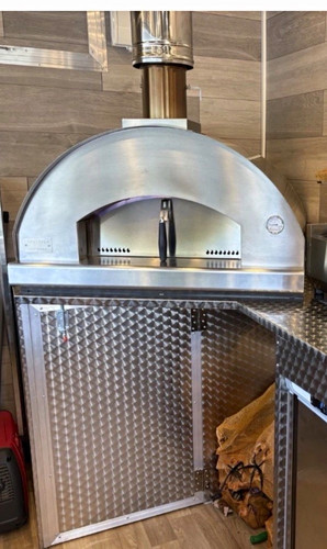 Wood fired pizza oven - oven, floor