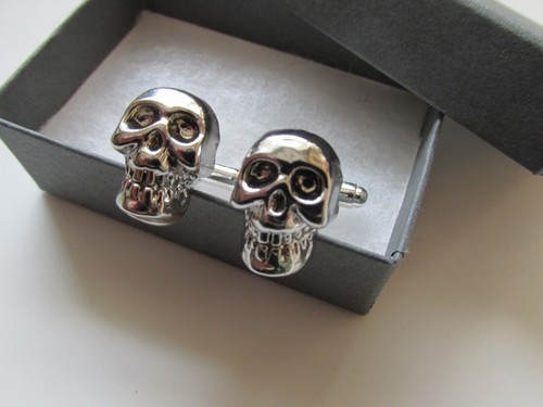 Handmade silvertone skull - silvertone,