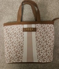 DKNY bag Great Condition