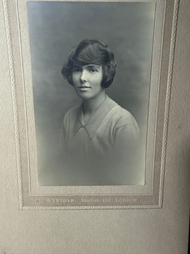 Antique wykeham studios - antique, london