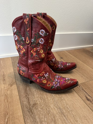 Old gringo sora women - old, red