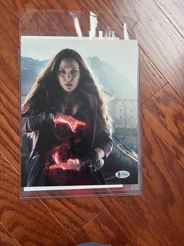 Elizabeth olsen signed 8x10 - elizabeth,