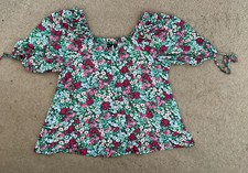 ladies top. Bardot. Off