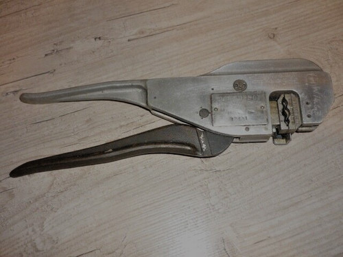 Bicc burndy mr8 33t b1 - bicc,