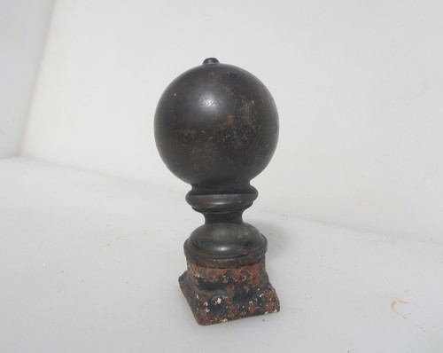 Antique brass post finial top - brass,