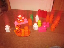 MEGA BLOKS WINNIE THE POOH FRIEND TIGER BOAT SAFERING  ASSORTED CONSTRUCT BRICK