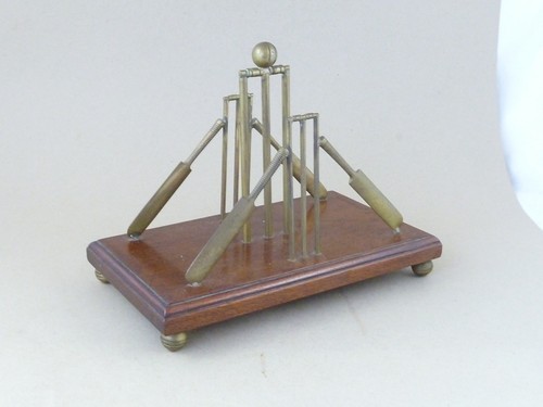 Letter rack cricket novelty - letter,