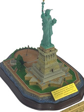 Vintage Light Up Danbury Mint