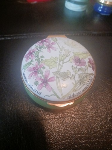 Crummles enamel pill - crummles, trinket