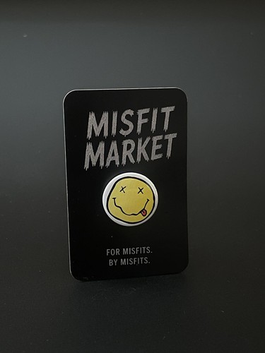 Nirvana smiley face inch - 1,