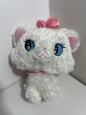 Disneyland Paris White Cat