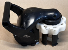 2009-2012 RENAULT CLIO X85 1.2 PETROL SPARE WHEEL CLAMP HOLDER WINCH 8200269378