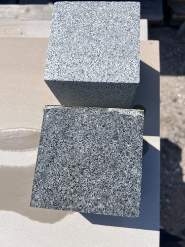Granite sett set cobble paving - set,