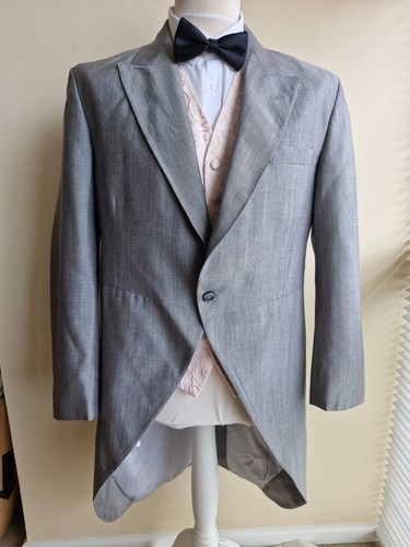 Hire pale grey tail - ex, coat