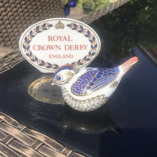 Royal crown derby goldcrest - crown,