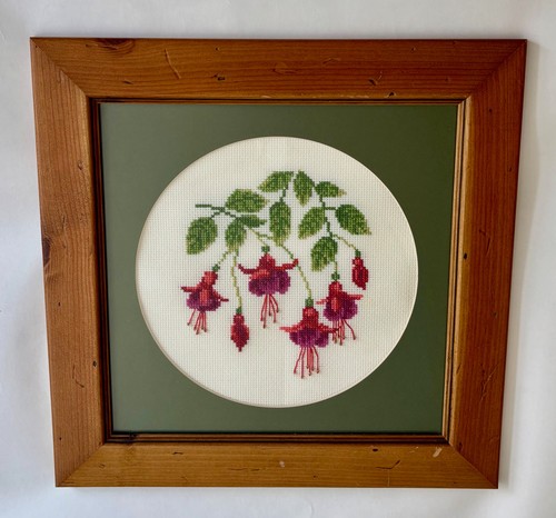 Elegant floral needlepoint - floral,