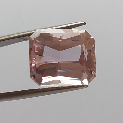 Loose mawi kunzite gemstone - mawi,