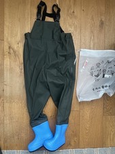 Kids Boys Girls Chest Wader Youth Fishing Wader Hunt & Fishing Waders with Boots