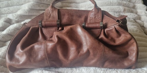 Signature brown genuine - f, &