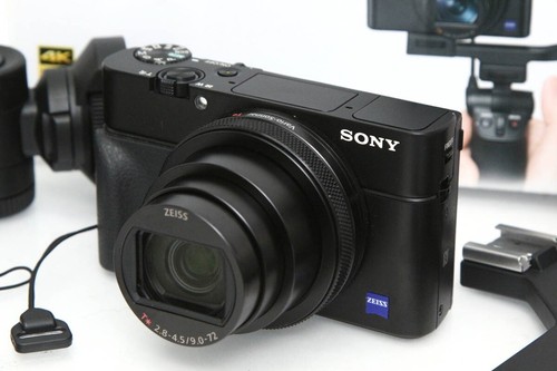 Sony rx100 vii camera shooting - rx100,