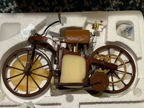 Franklin mint 1885 daimler - mint,