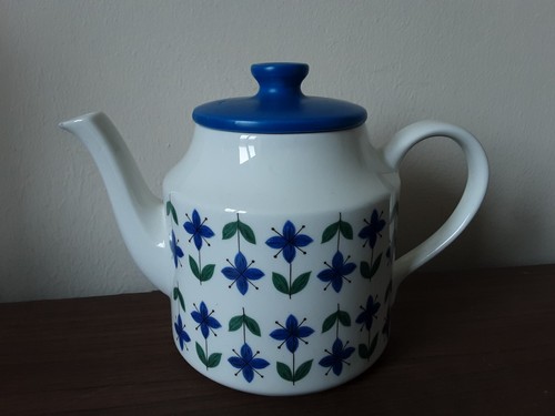 Midwinter roselle teapot - midwinter,