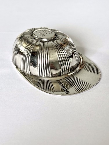 Antique silver jockeys cap - silver,