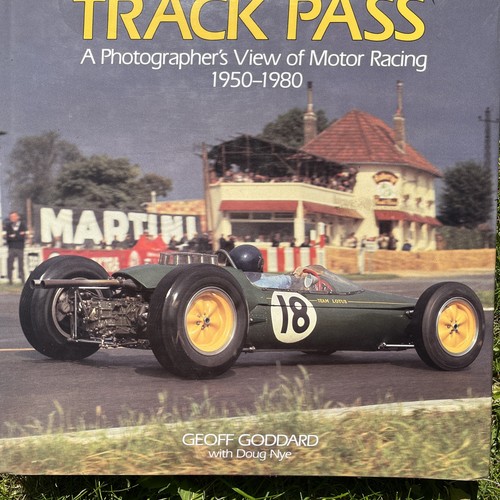 Track pass photographer s - track, pass: