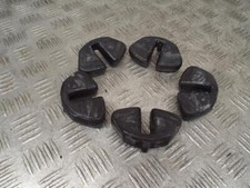 Suzuki SV650S SV650 S 1999-2002 Cush Drive Rubbers 