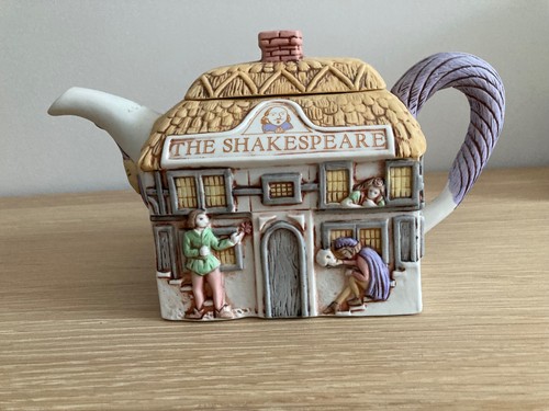 Fine china pub - china, teapot