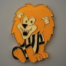 Newcastle United Pin Badge Vintage Lion Football Club Rare Memorabilia Original