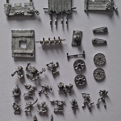 Warhammer metal figure - metal,